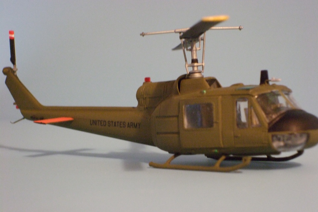 UH-1B HUEY - 1