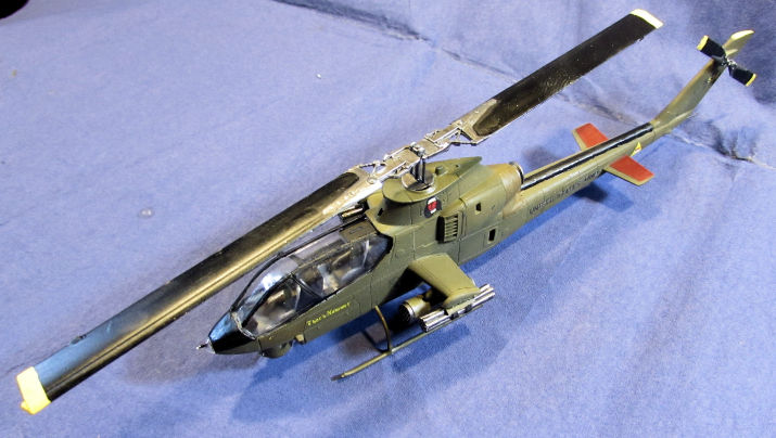 US Army AH-1G Huey Cobra Early III.jpg