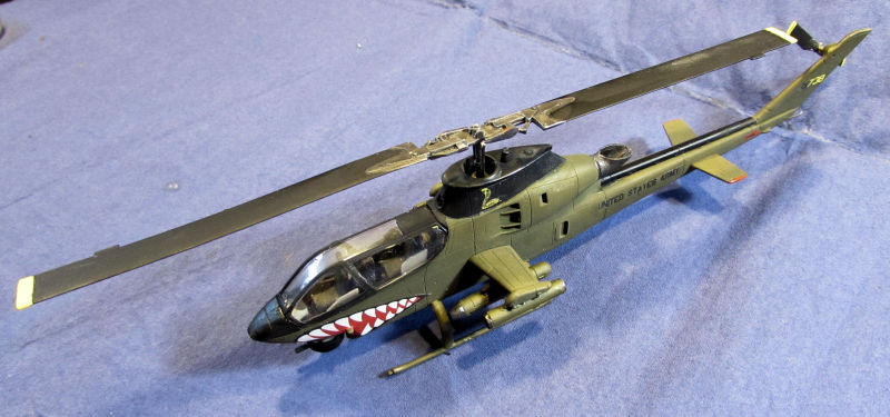 US Army AH-1G Huey Cobra Late III.jpg