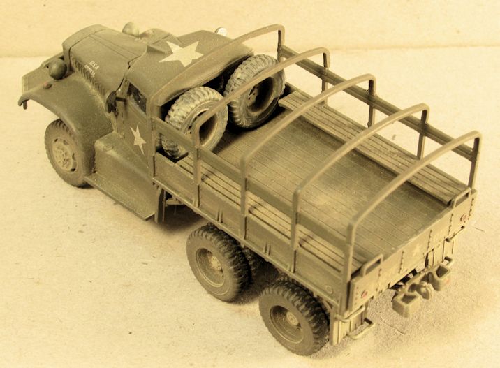 US_Army_Diamond_T_Cargo_Truck_III.jpg