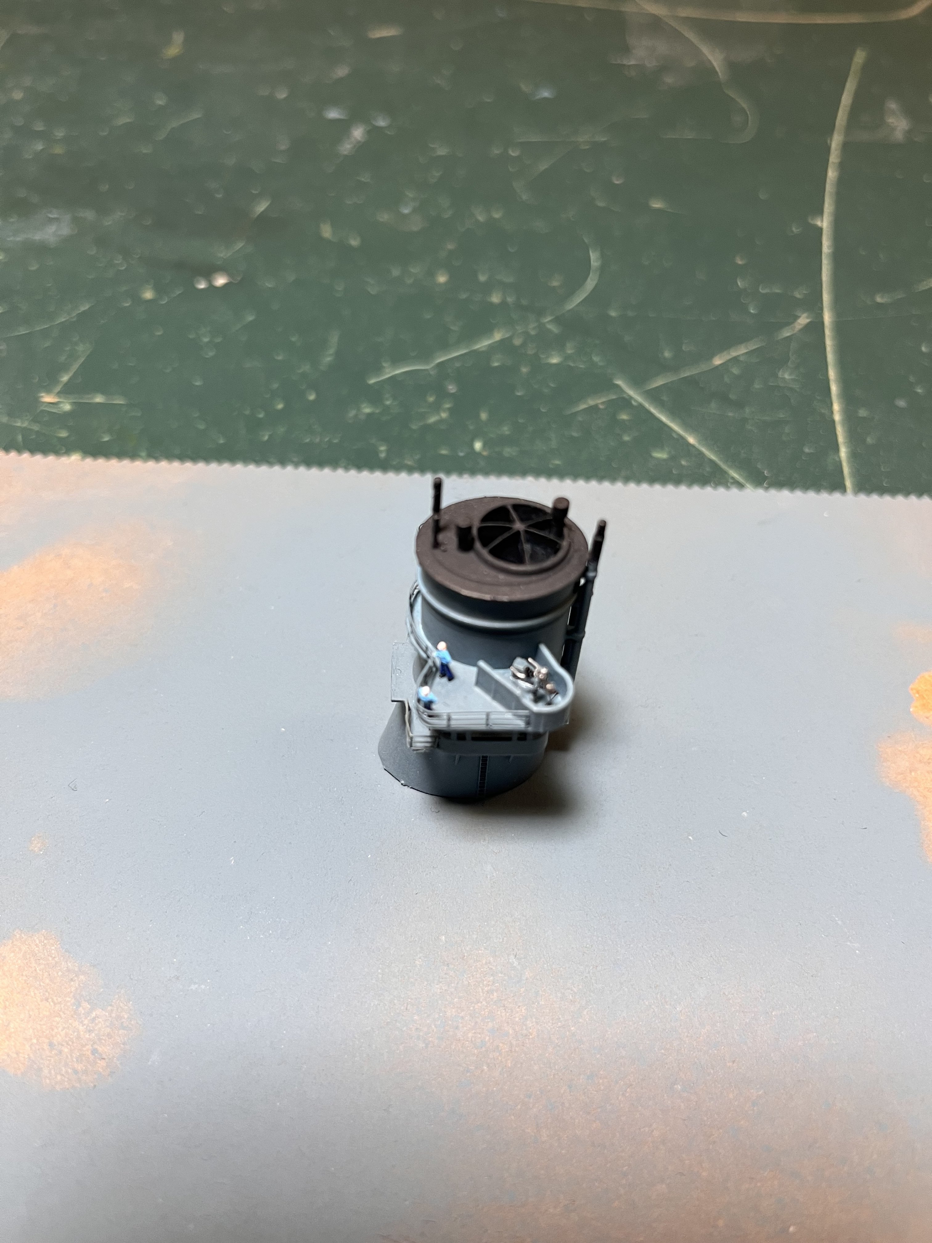 Uss Arizona  at anchor