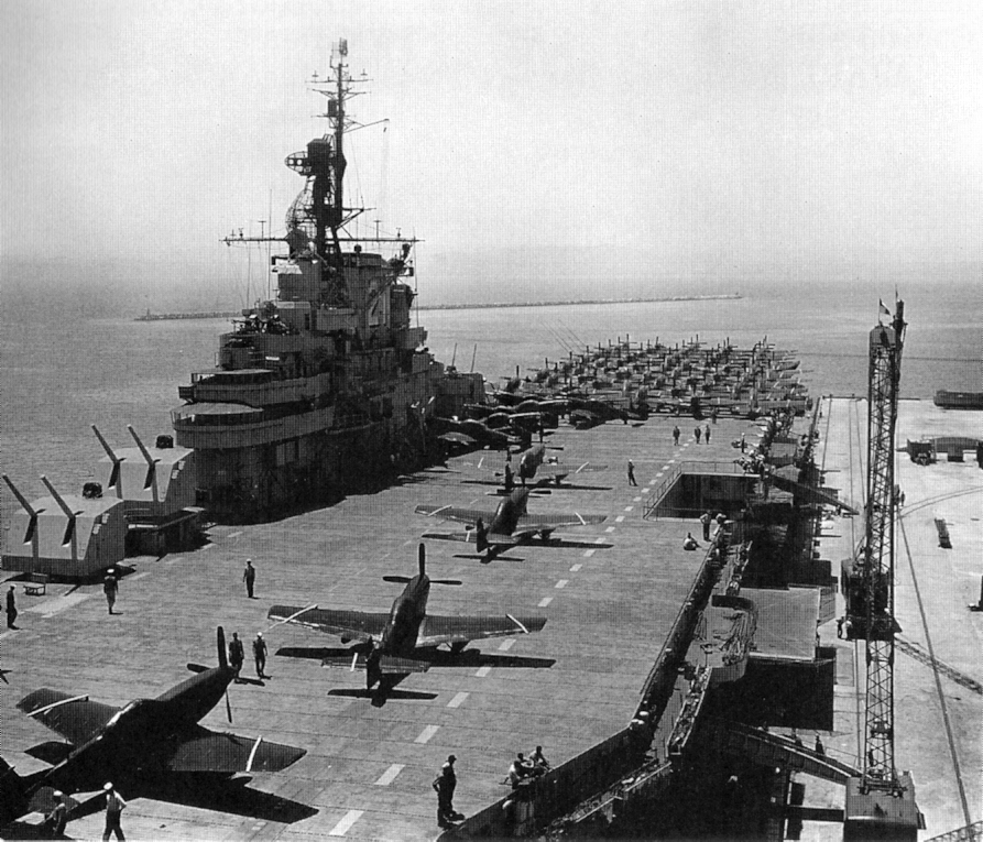 USS_Boxer_28CV-2129_F-51_Mustangs.jpg