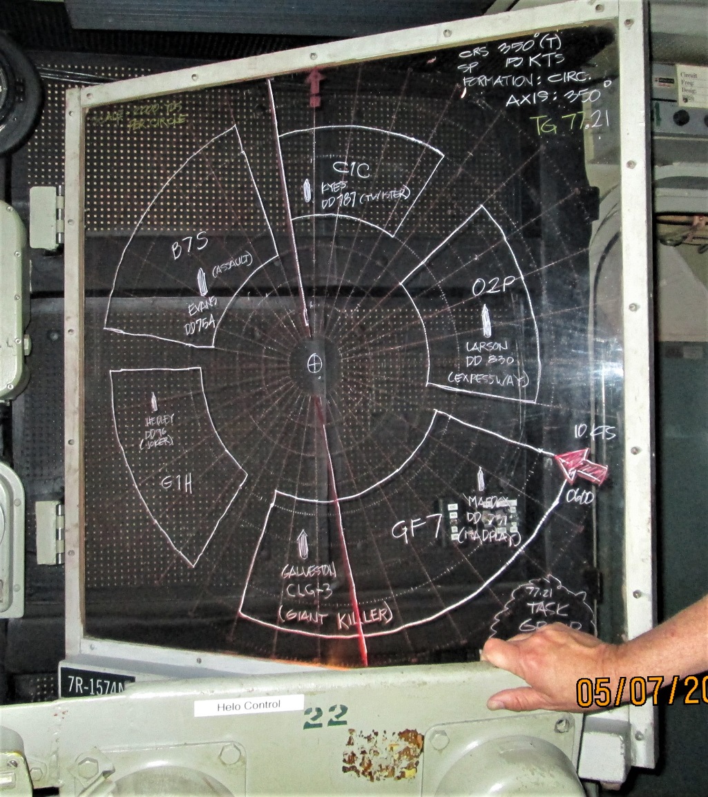 USS_Hornet_CIC_Ploting_board_2~0.JPG