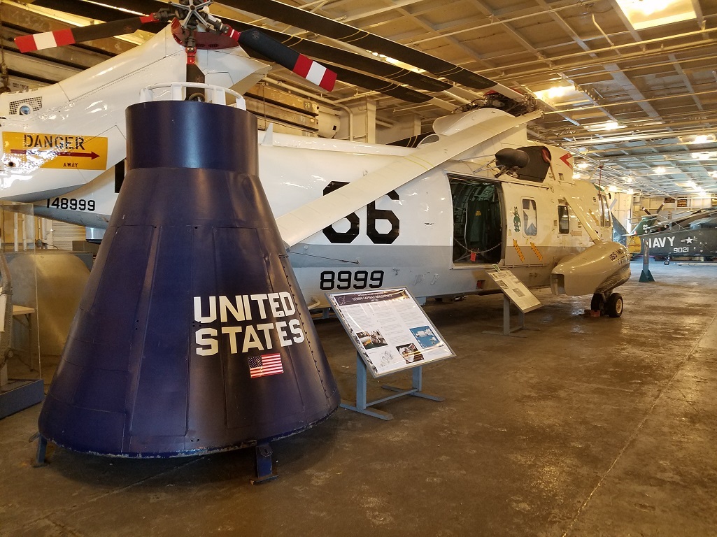 USS_Hornet_Gemini_Capsule.jpg