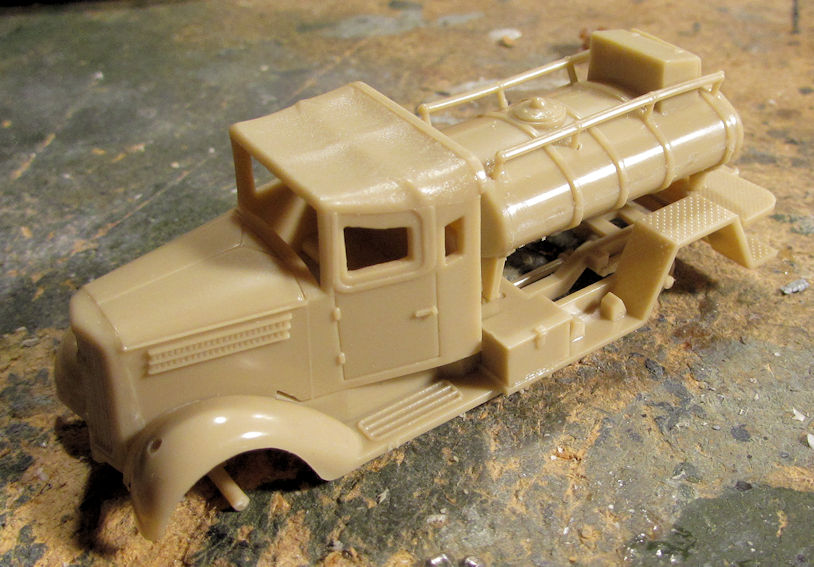 WIP Japanese Isuzu Fuel Truck IV.jpg