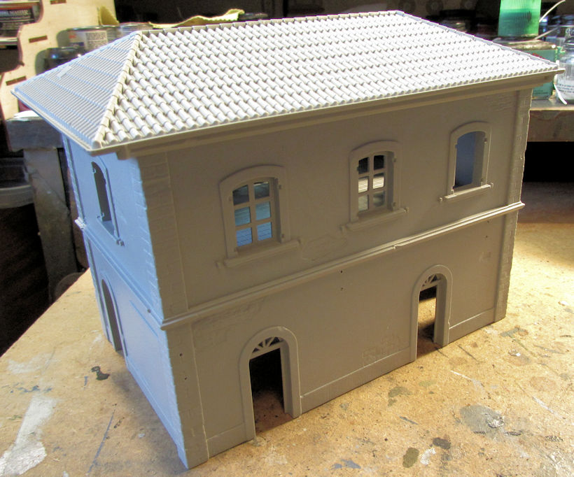 WIP_Italeri_Train_Station_I.jpg