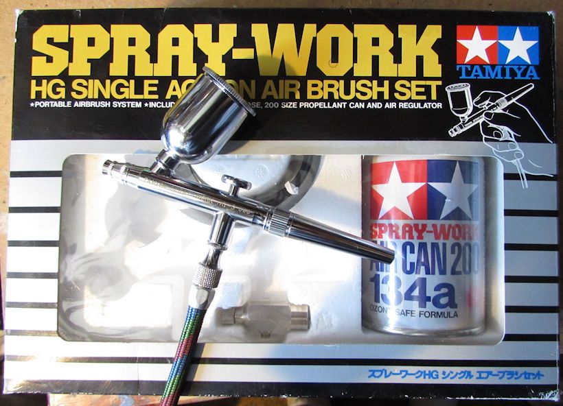 Tamiya_Single_Action_Airbrush_Set.jpg