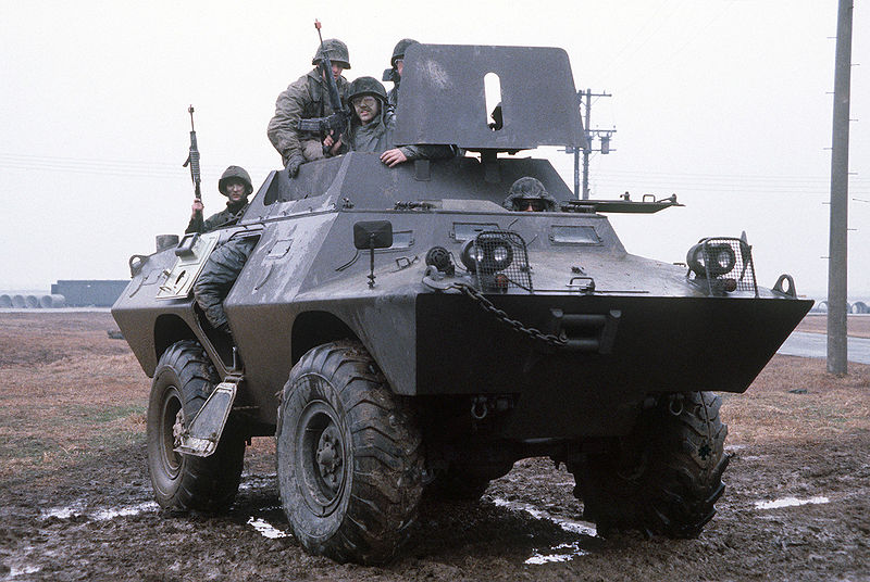 800px-Cadillac_Gage_Commando.jpg