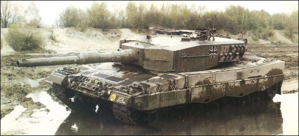 Leopard-2-1980.jpg