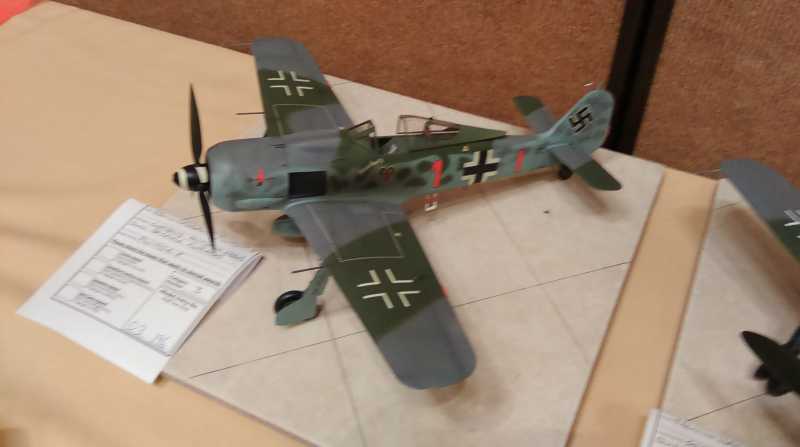 hbb73648.jpg