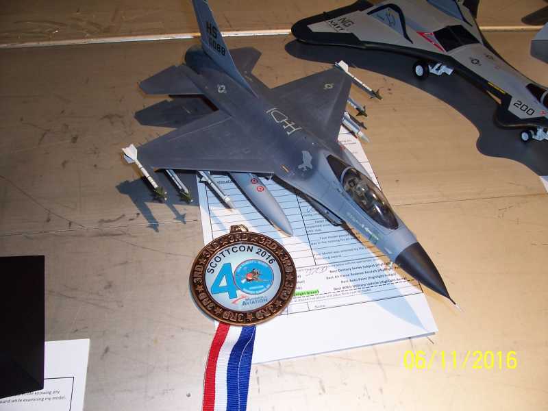 h4833697.JPG