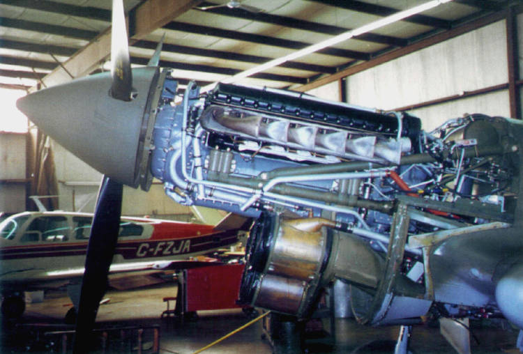 P-40Eengine.jpg