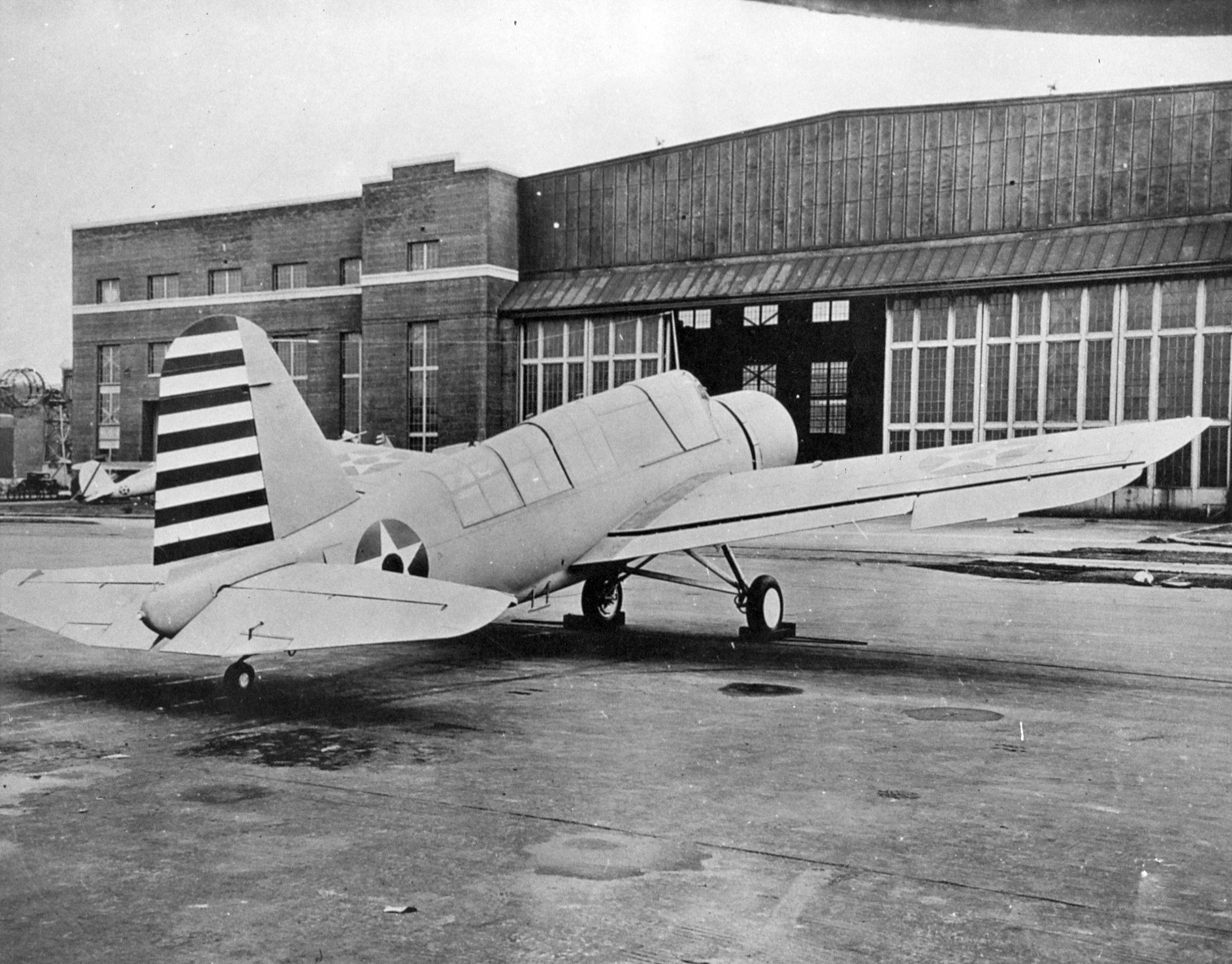 OS2N-1_Kingfisher_at_Naval_Aircraft_Factory_1941.jpg