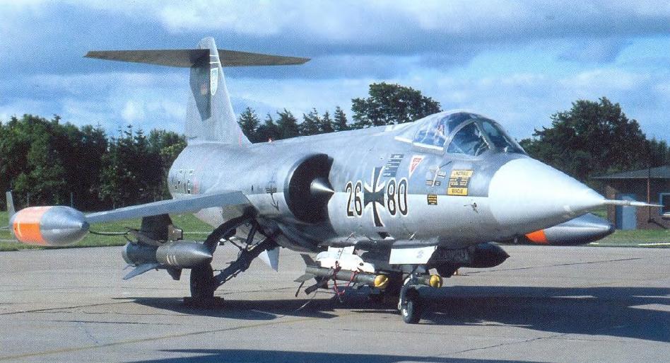 F-104G_with_Kormoran.jpg